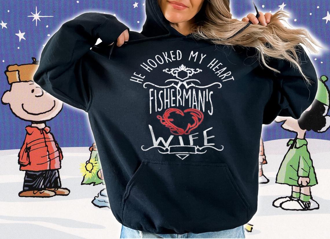 He Hooked My Heart Fishermans Wife Shirt t-shirt hoodie