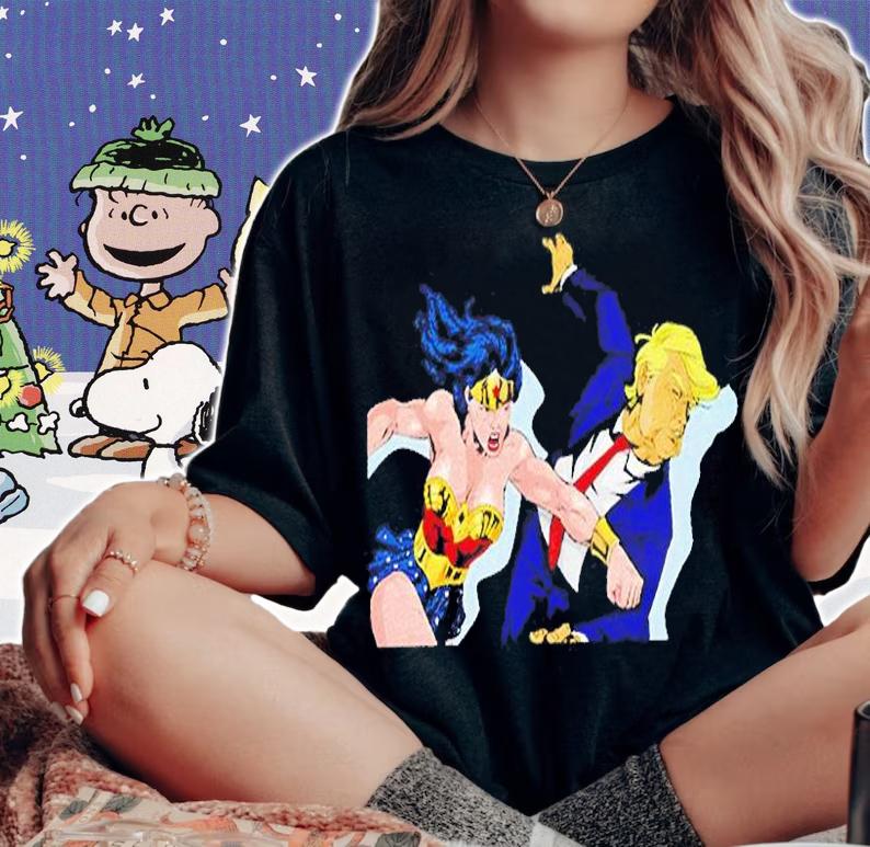 Wonder Woman Hit Donald Trump T-Shirt
