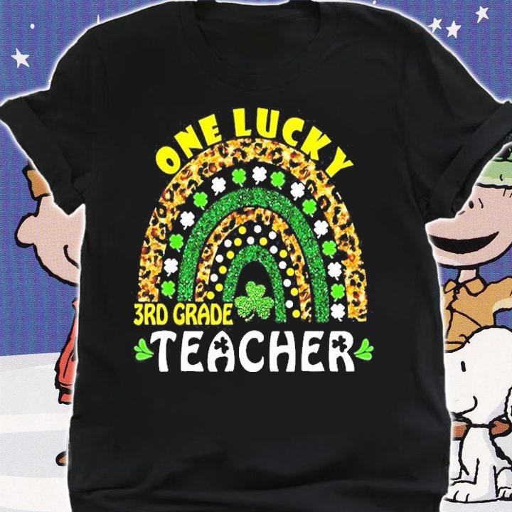 One Lucky 3rd Grade Teacher Rainbow Leopard St Patrick's Day T-Shirt shirt